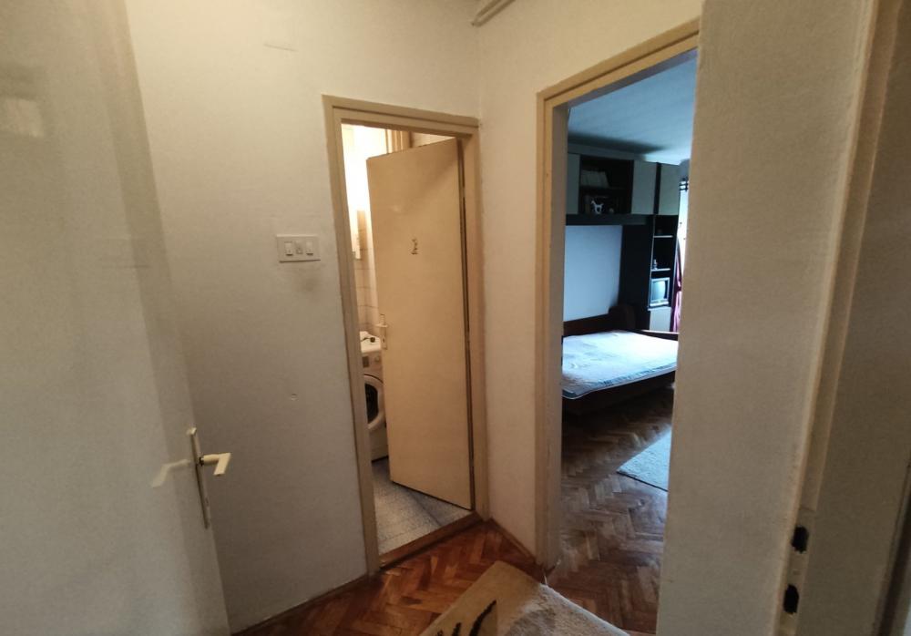 Stan na prodaju u Beogradu, Banovo brdo, dvosoban, 54m2, cena 160000 evra