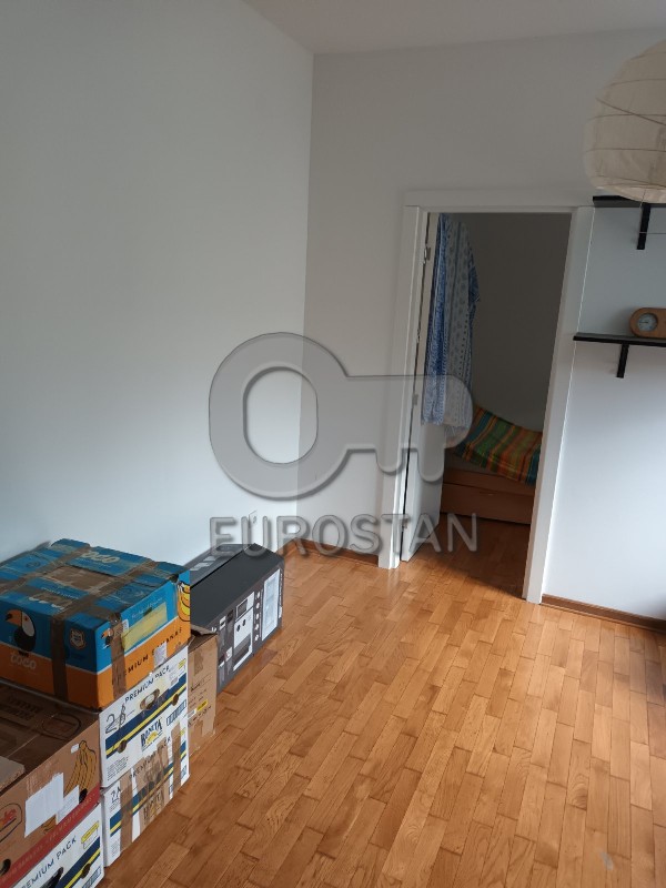 Stan na prodaju u Beogradu, Meandri, jednoiposoban, 32m2, cena 83000 evra
