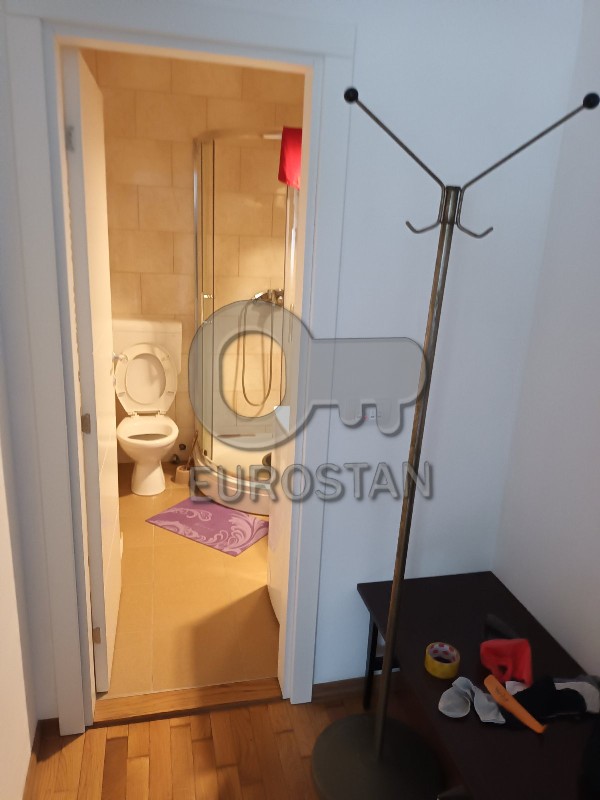 Stan na prodaju u Beogradu, Meandri, jednoiposoban, 32m2, cena 83000 evra
