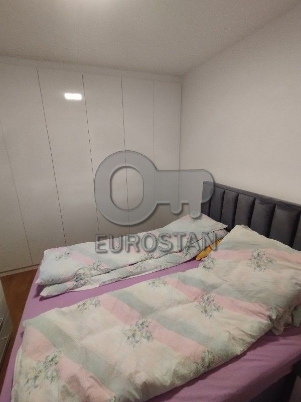 Stan na prodaju u Beogradu, Zemun, dvosoban, 47m2, cena 210000 evra