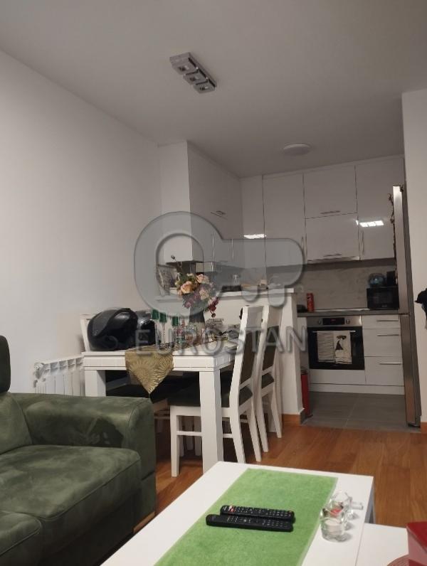 Stan na prodaju u Beogradu, Zemun, dvosoban, 47m2, cena 210000 evra