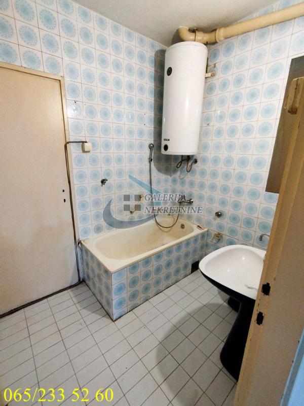 Stan na prodaju u Beogradu, Kanarevo brdo, dvoiposoban, 59m2, cena 140000 evra