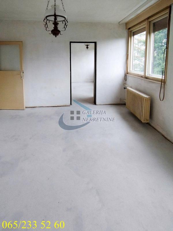 Stan na prodaju u Beogradu, Kanarevo brdo, dvoiposoban, 59m2, cena 140000 evra