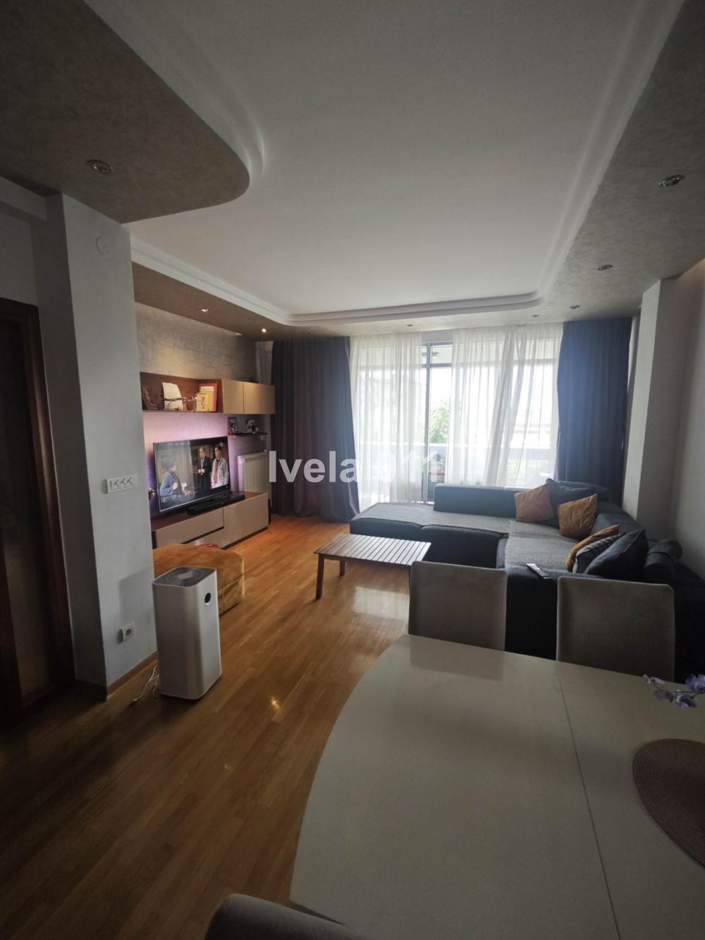 Stan na prodaju u Beogradu, Učiteljsko naselje, trosoban, 83m2, cena 320000 evra