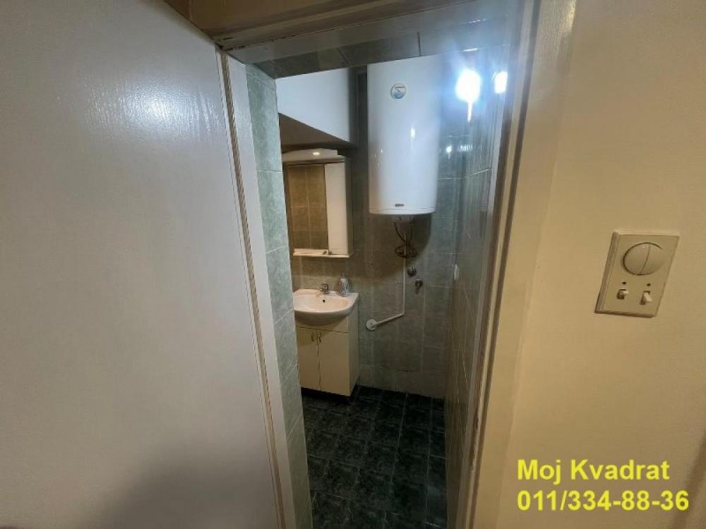 Stan na prodaju u Beogradu, Banovo brdo, jednosoban, 38m2, cena 91000 evra