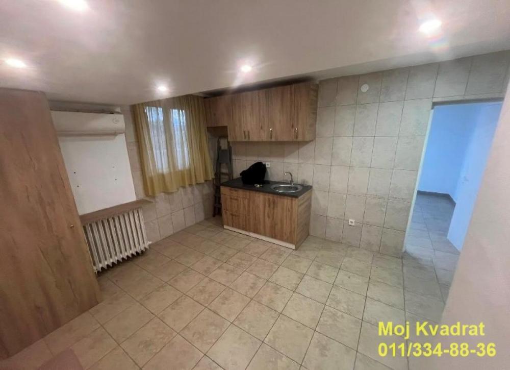 Stan na prodaju u Beogradu, Banovo brdo, jednosoban, 38m2, cena 91000 evra