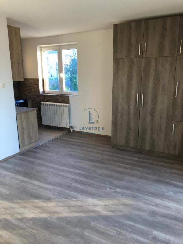 Stan na prodaju u Beogradu, Višnjička banja, trosoban, 65m2, cena 146900 evra