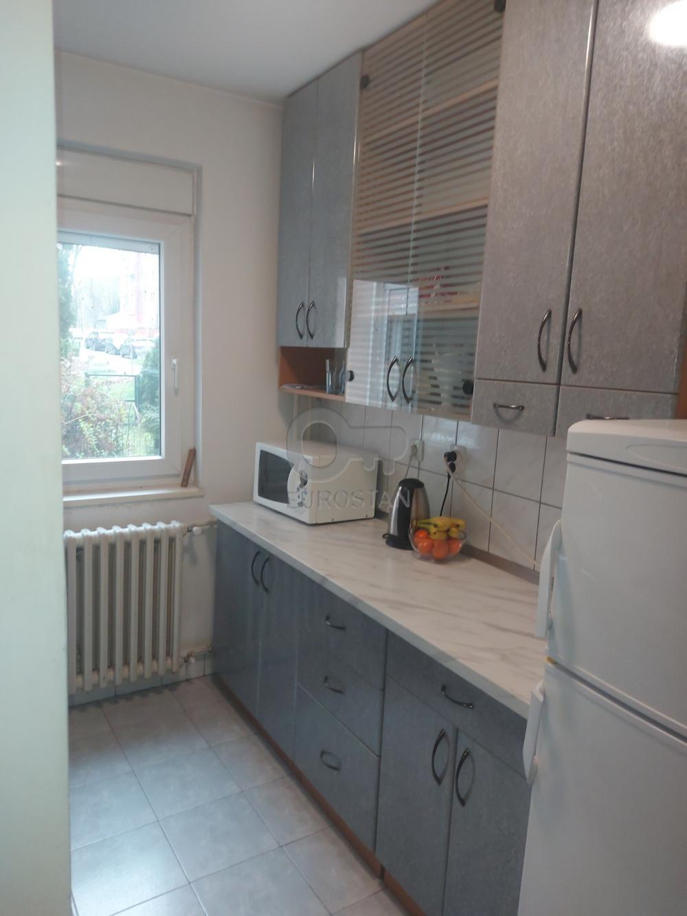 Stan na prodaju u Beogradu, Novi Beograd, cetvorosoban, 84m2, cena 254000 evra