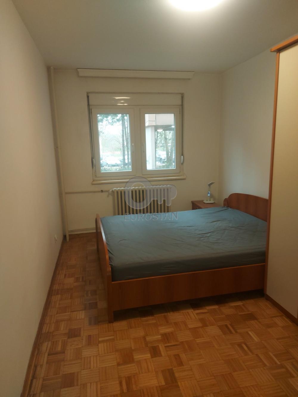 Stan na prodaju u Beogradu, Novi Beograd, cetvorosoban, 84m2, cena 254000 evra