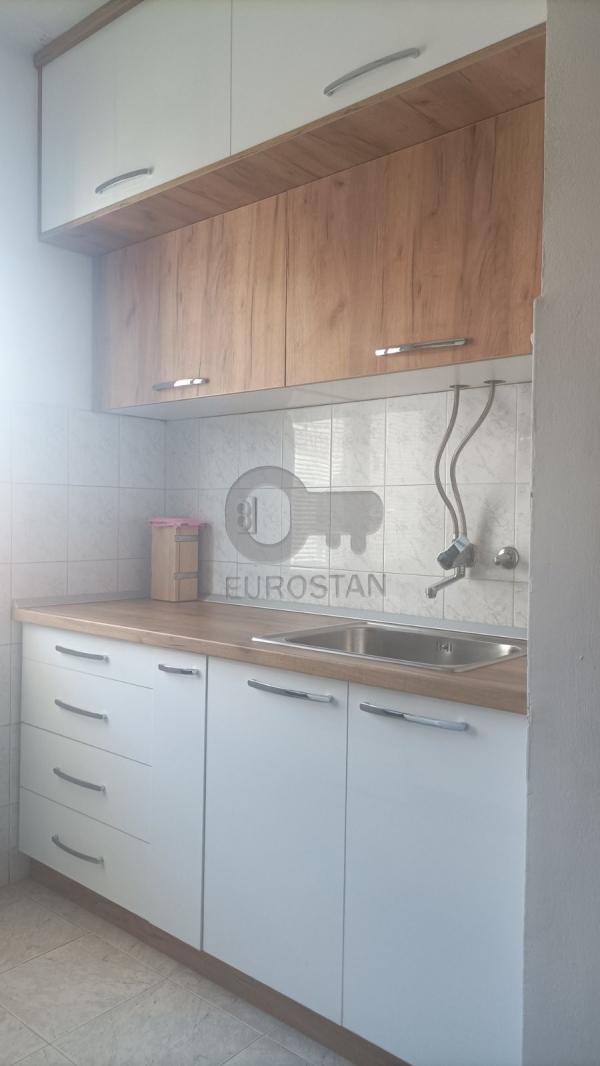 Stan na prodaju u Beogradu, Žarkovo, dvoiposoban, 58m2, cena 122000 evra