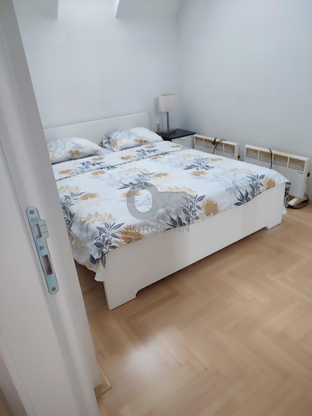 Stan na prodaju u Beogradu, Žarkovo, dvoiposoban, 58m2, cena 122000 evra