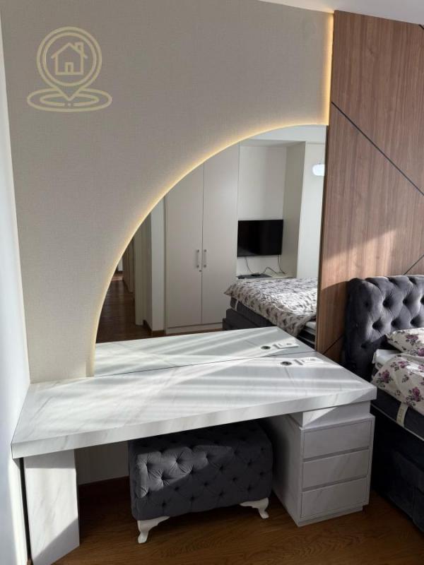 Stan na prodaju u Beogradu, Beograd na vodi, trosoban, 90m2, cena 410000 evra