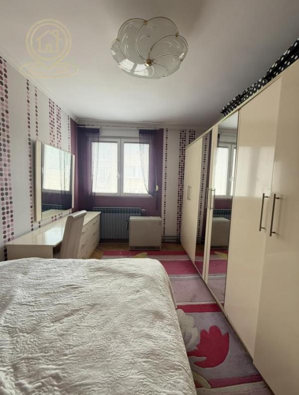 Stan na prodaju u Beogradu, Karaburma, dvoiposoban, 53m2, cena 159000 evra