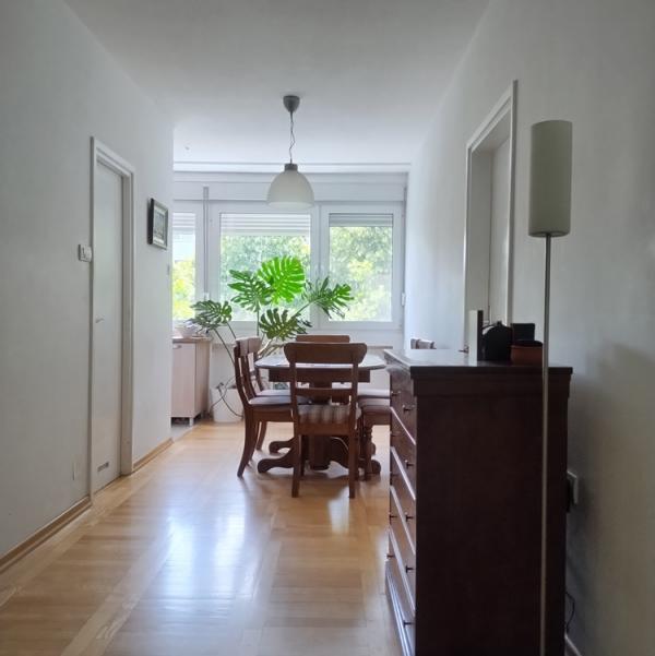 Stan na prodaju u Beogradu, Novi Beograd blok 70 (Kineski TC), trosoban, 92m2, cena 290000 evra