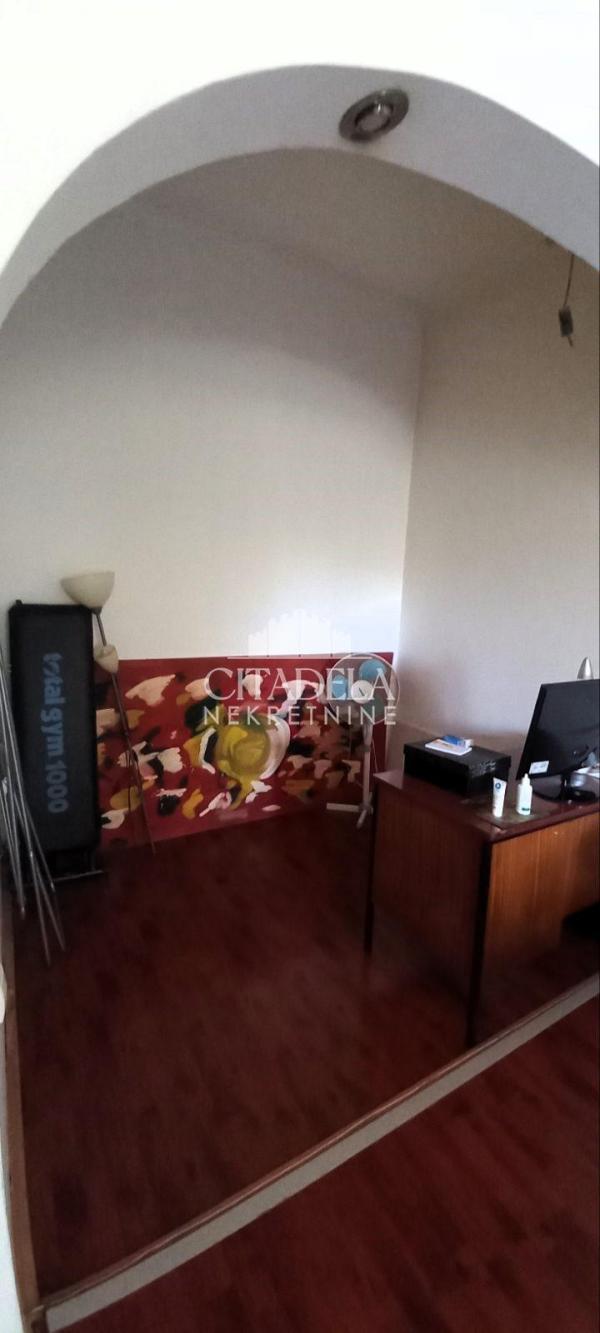 Stan na prodaju u Beogradu, Stari grad, dvoiposoban, 54m2, cena 180000 evra