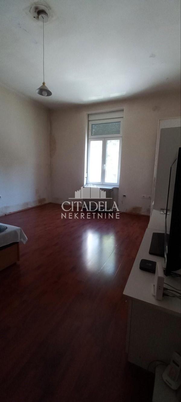 Stan na prodaju u Beogradu, Stari grad, dvoiposoban, 54m2, cena 180000 evra