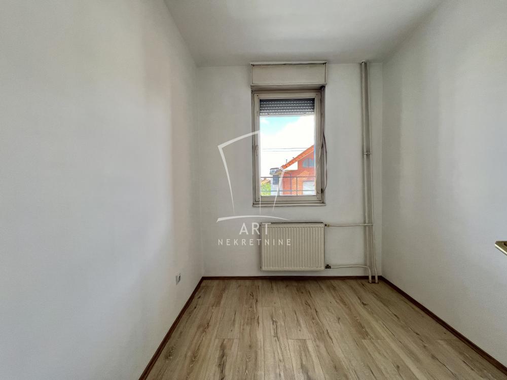 Stan na prodaju u Beogradu, Zvezdara, jednoiposoban, 52m2, cena 135000 evra