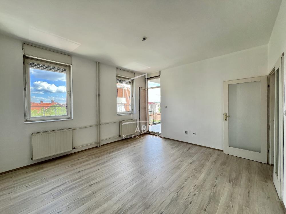 Stan na prodaju u Beogradu, Zvezdara, jednoiposoban, 52m2, cena 135000 evra