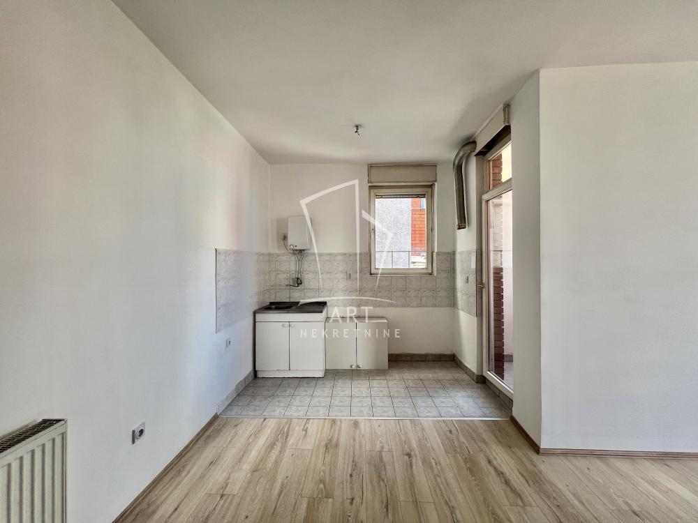 Stan na prodaju u Beogradu, Zvezdara, jednoiposoban, 52m2, cena 135000 evra