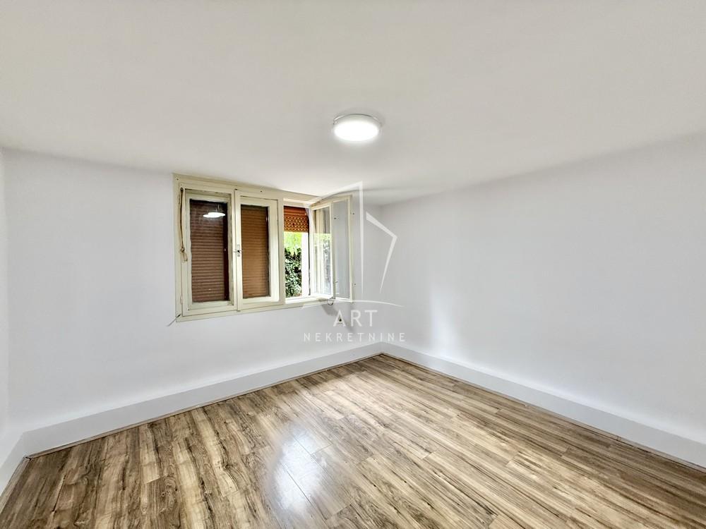 Stan na prodaju u Beogradu, Palilula, dvosoban, 54m2, cena 95000 evra