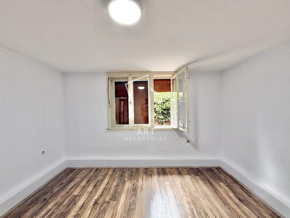 Stan na prodaju u Beogradu, Palilula, dvosoban, 54m2, cena 95000 evra