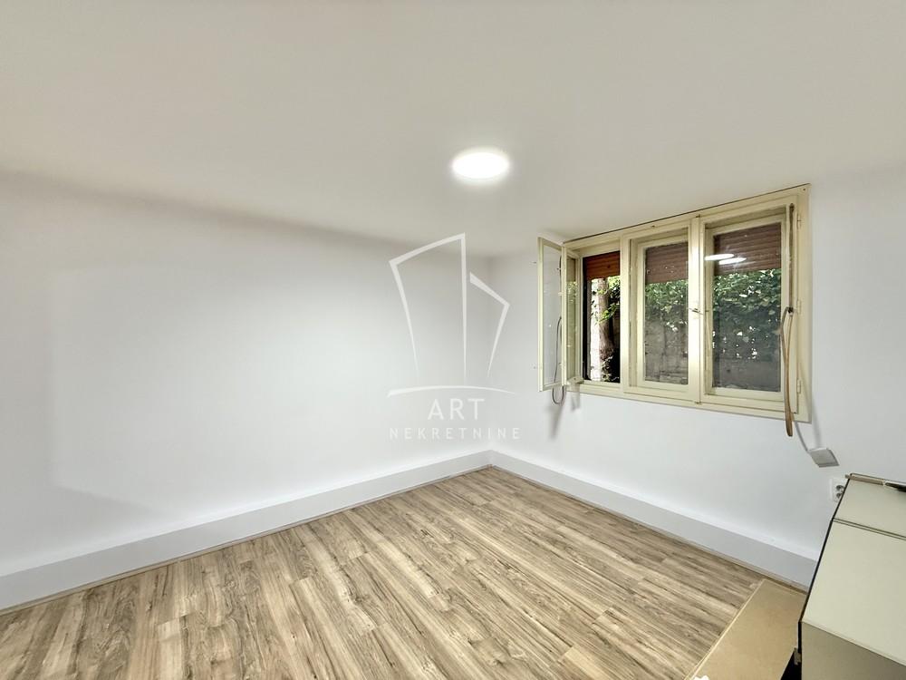 Stan na prodaju u Beogradu, Palilula, dvosoban, 54m2, cena 95000 evra