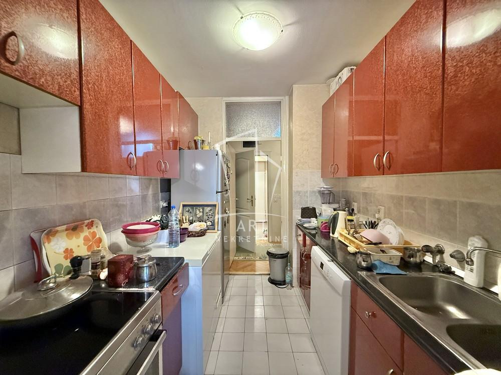 Stan na prodaju u Beogradu, Čukarica, 170m2, cena 340000 evra