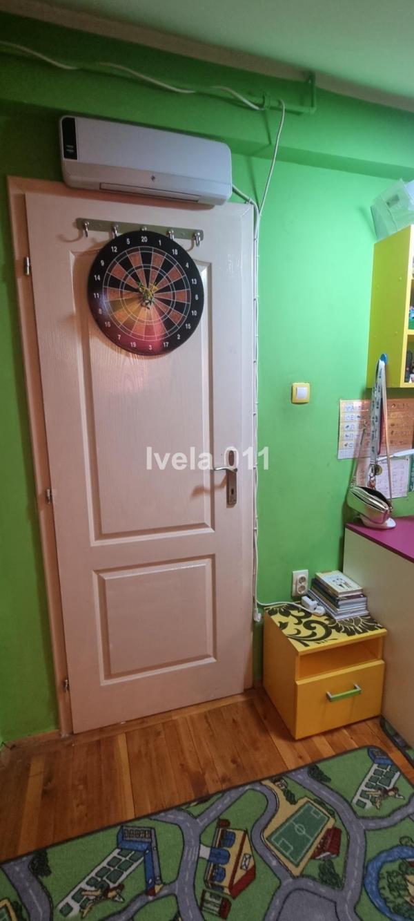 Stan na prodaju u Beogradu, Petlovo brdo, dvoiposoban, 63m2, cena 85000 evra