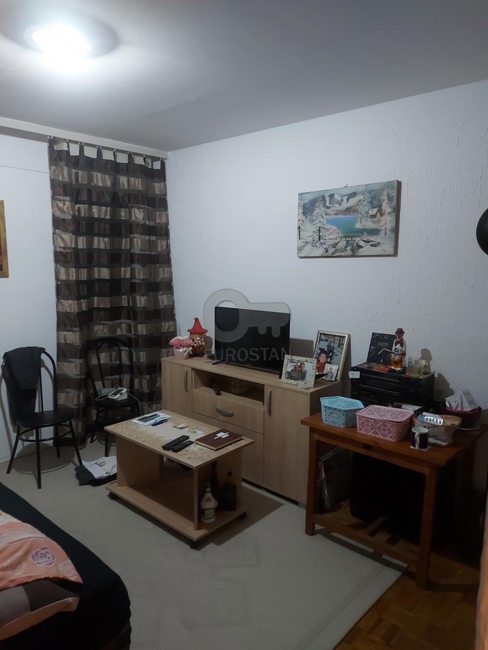 Stan na prodaju u Beogradu, Novi Beograd, troiposoban, 82m2, cena 268000 evra