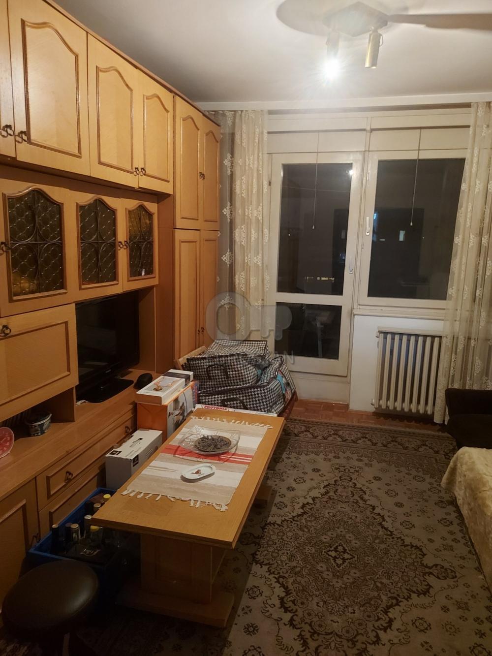 Stan na prodaju u Beogradu, Novi Beograd, troiposoban, 82m2, cena 268000 evra
