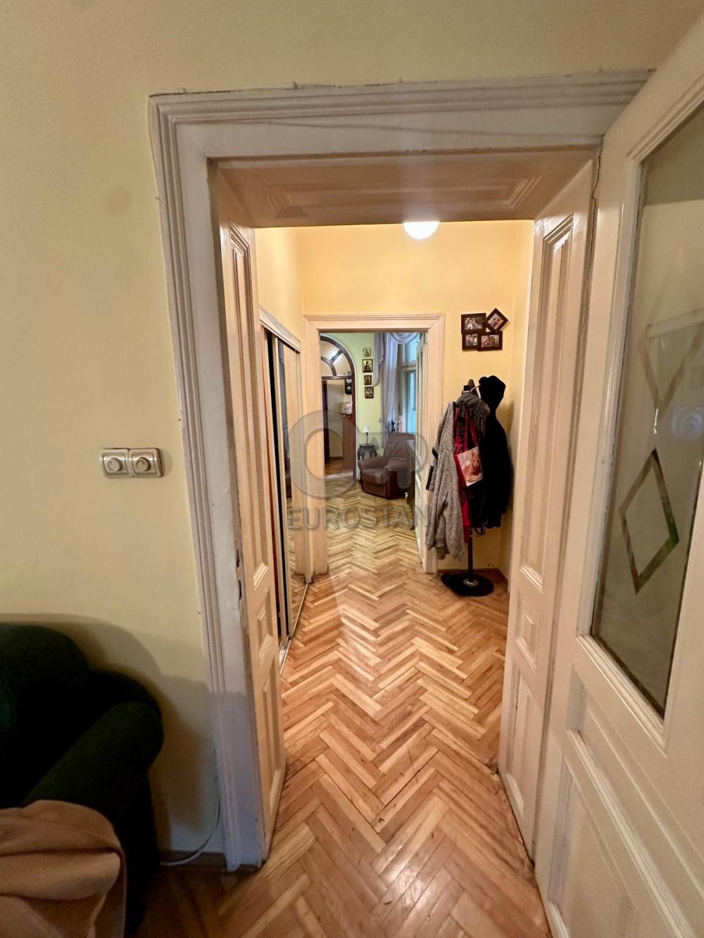 Stan na prodaju u Beogradu, Vračar (Hram), dvosoban, 50m2, cena 240000 evra