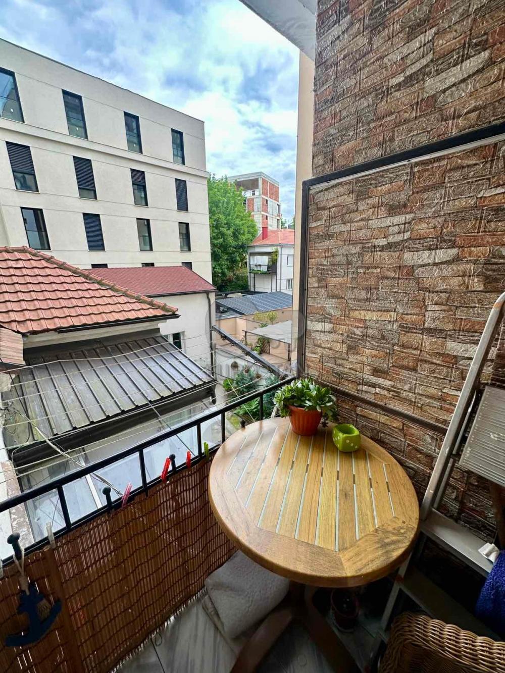 Stan na prodaju u Beogradu, Vračar (Hram), dvosoban, 50m2, cena 240000 evra