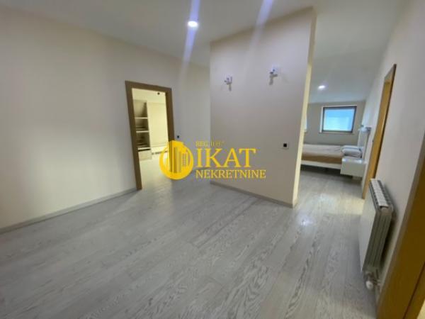 Stan na prodaju u Beogradu, Dedinje, 369m2, cena 1100000 evra
