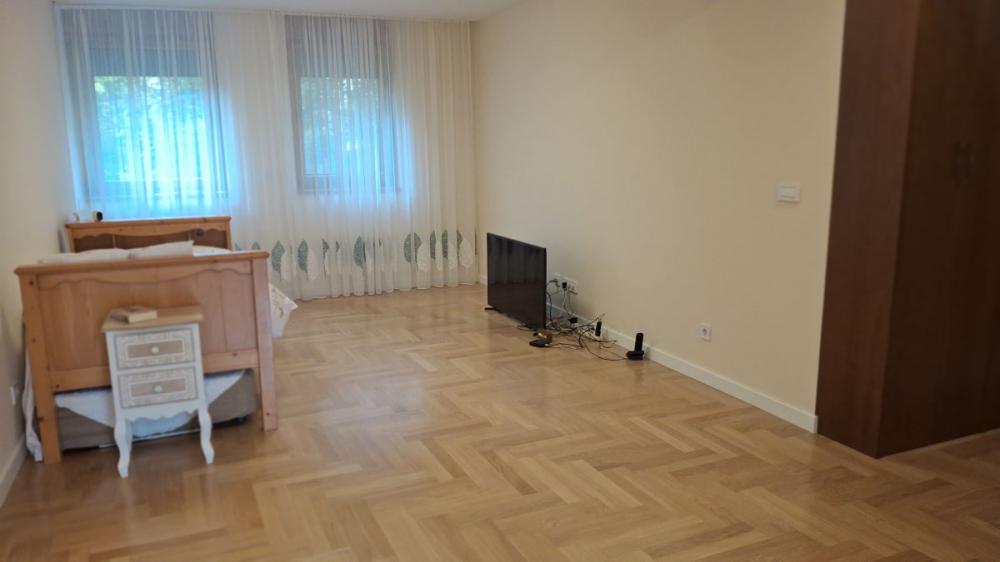 Stan na prodaju u Beogradu, Dorćol, trosoban, 74m2, cena 345000 evra