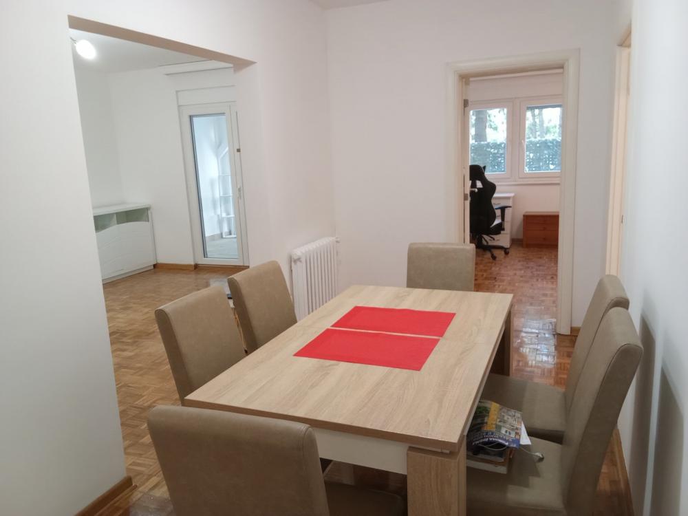 Stan na prodaju u Beogradu, Bežanijska kosa, cetvorosoban, 84m2, cena 254000 evra
