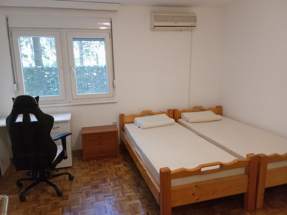 Stan na prodaju u Beogradu, Bežanijska kosa, cetvorosoban, 84m2, cena 254000 evra