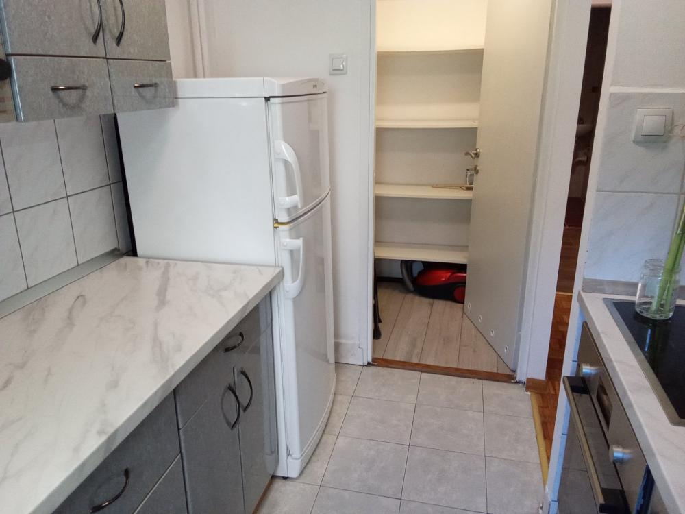 Stan na prodaju u Beogradu, Bežanijska kosa, cetvorosoban, 84m2, cena 254000 evra