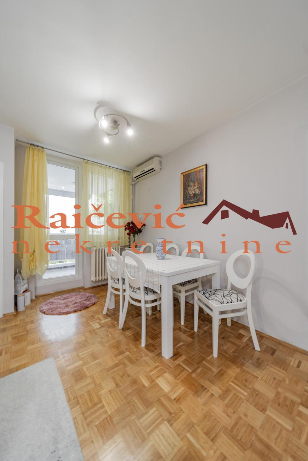 Stan na prodaju u Beogradu, Voždovac, trosoban, 66m2, cena 216000 evra