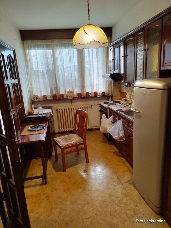 Stan na prodaju u Beogradu, Beograd (centar), cetvorosoban, 97m2, cena 550000 evra