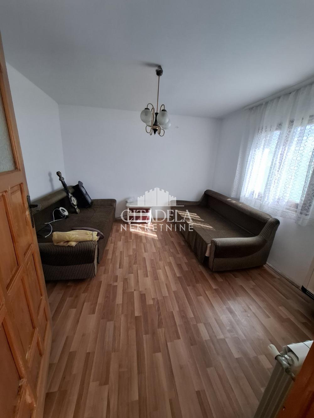 Stan na prodaju u Beogradu, Petlovo brdo, dvosoban, 56m2, cena 110000 evra