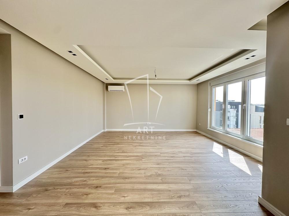 Stan na prodaju u Beogradu, Gornji grad, cetvorosoban, 119m2, cena 394000 evra