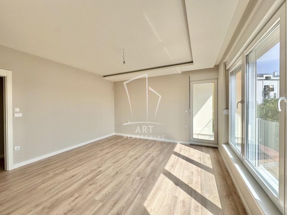 Stan na prodaju u Beogradu, Gornji grad, cetvorosoban, 119m2, cena 394000 evra