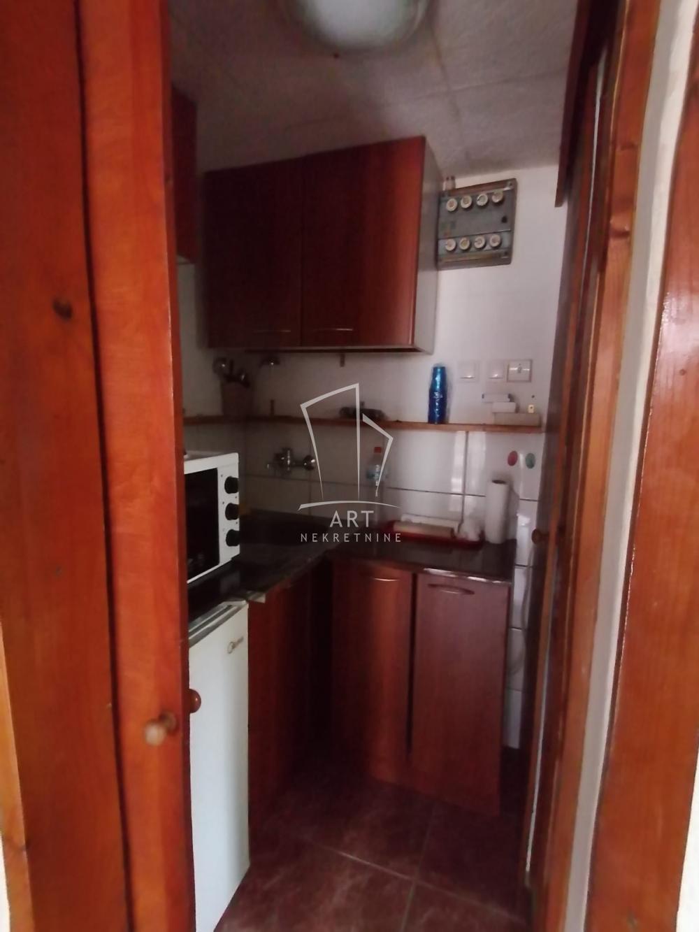 Stan na prodaju u Beogradu, Voždovac, 18m2, cena 50000 evra