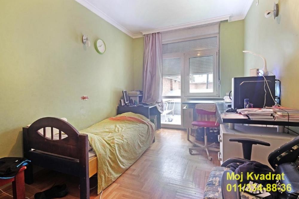 Stan na prodaju u Beogradu, Crveni Krst, trosoban, 111m2, cena 321900 evra
