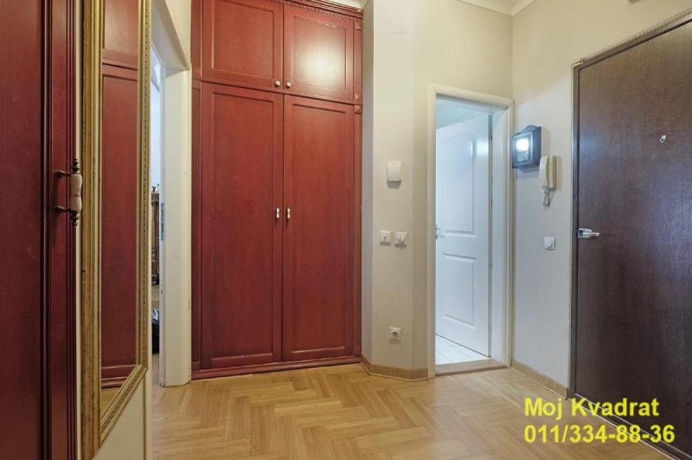 Stan na prodaju u Beogradu, Crveni Krst, trosoban, 111m2, cena 321900 evra