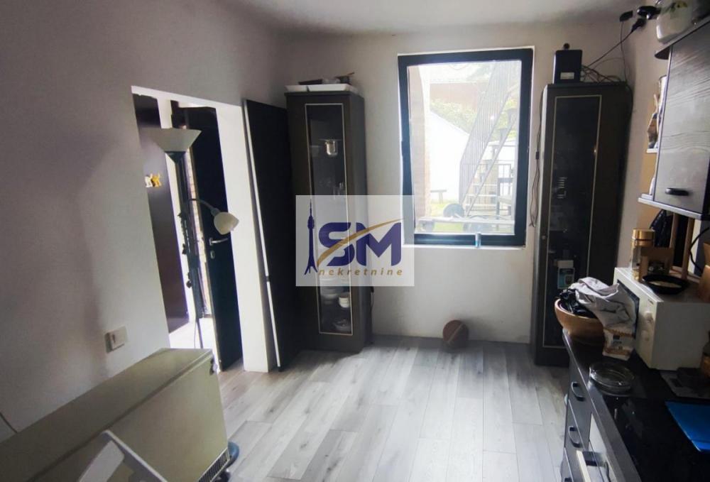 Stan na prodaju u Beogradu, Bulbulder, dvoiposoban, 60m2, cena 109000 evra
