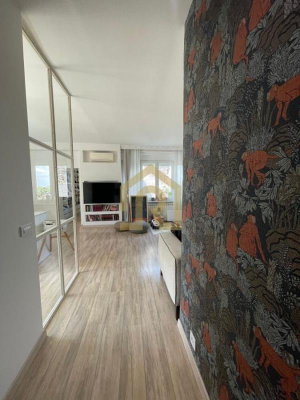 Stan na prodaju u Beogradu, Beograd (centar), trosoban, 73m2, cena 349000 evra
