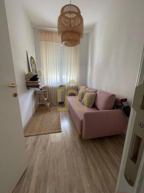 Stan na prodaju u Beogradu, Beograd (centar), trosoban, 73m2, cena 349000 evra