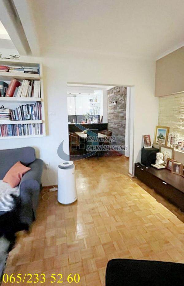 Stan na prodaju u Beogradu, Rakovica, cetvorosoban, 90m2, cena 225000 evra