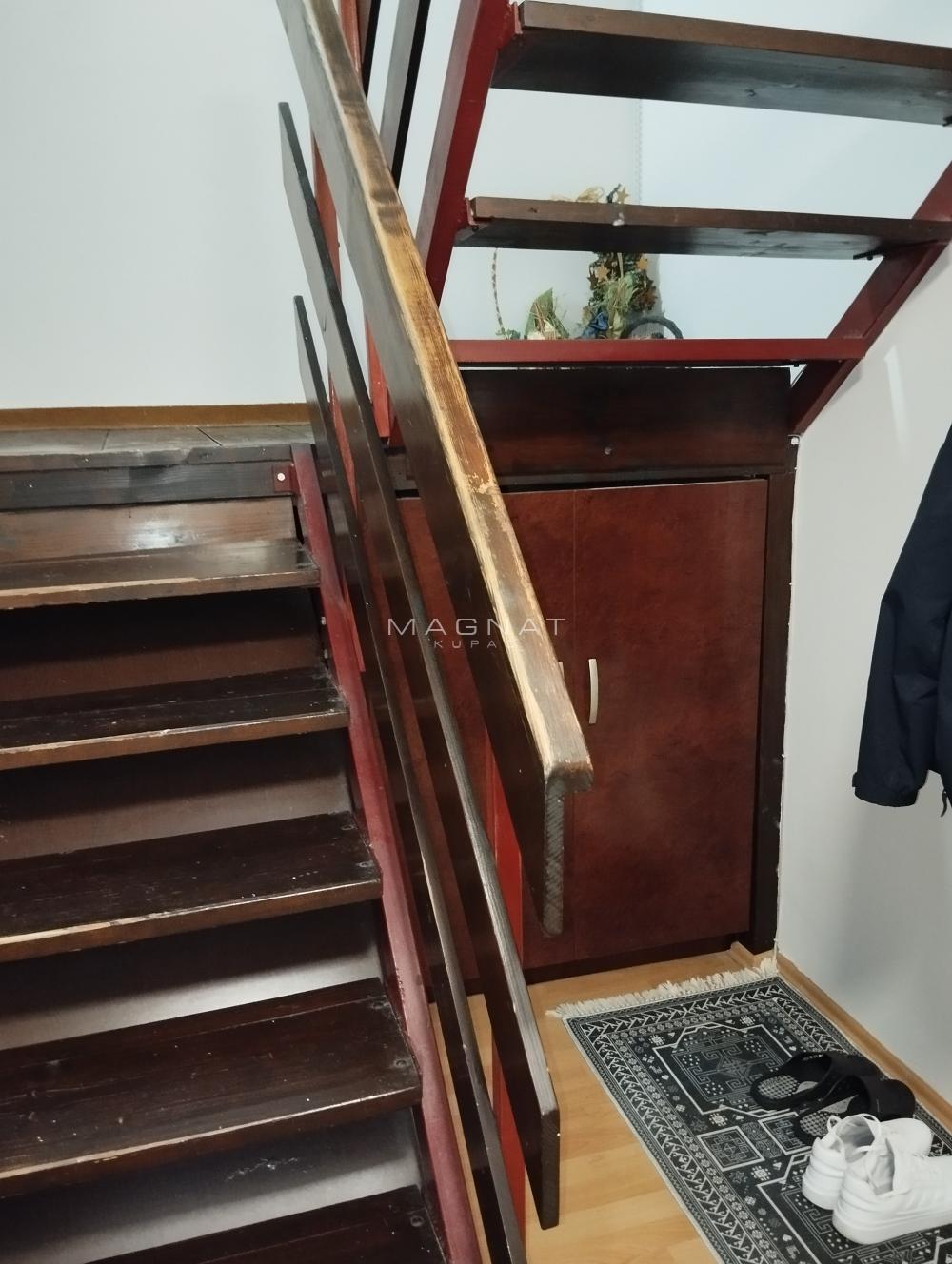 Stan na prodaju u Beogradu, Rakovica, cetvorosoban, 108m2, cena 270000 evra
